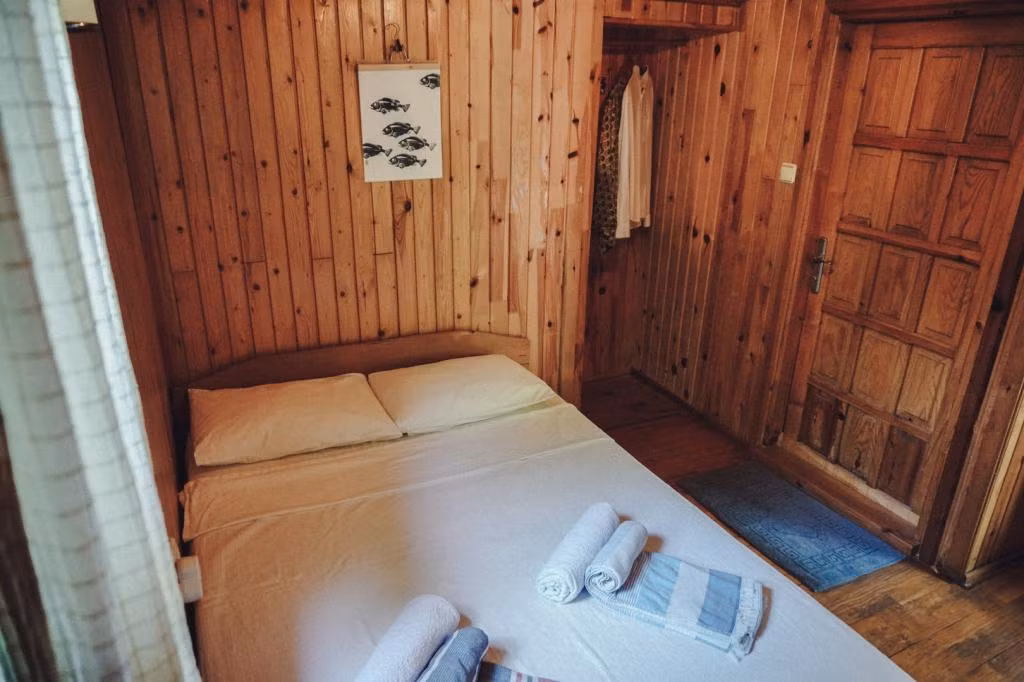Base Bungalow Olympos — 3