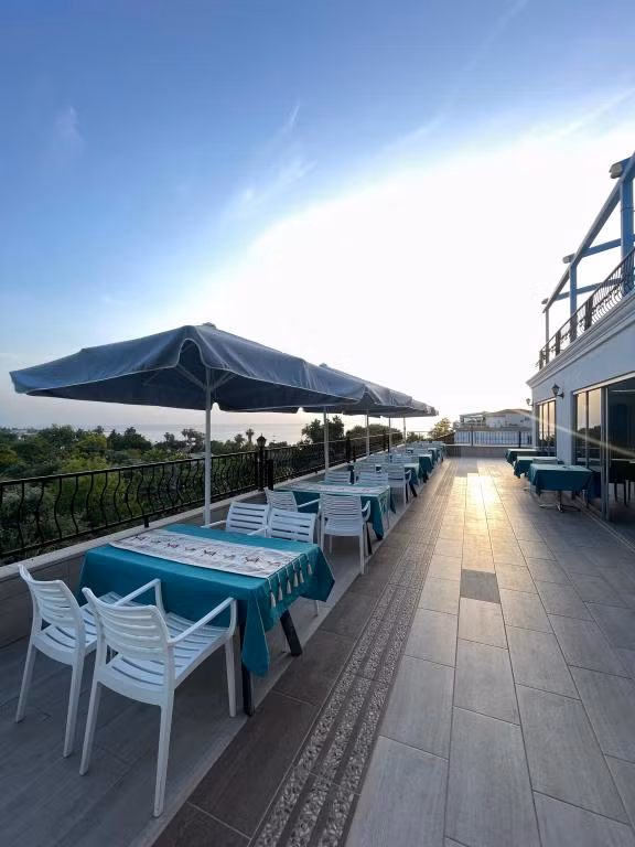 Beachway Hotel 