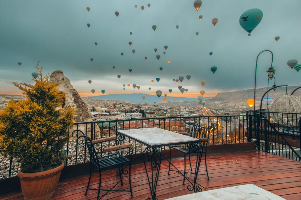 Bedrock Cave Hotel — 3