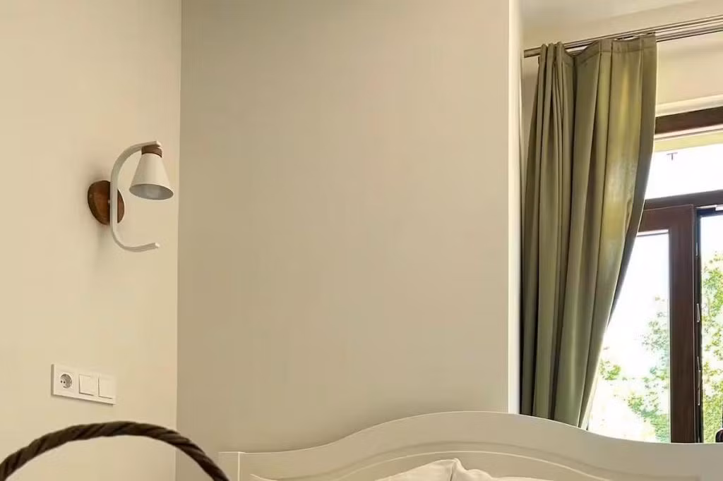 Begos Hotel — 8
