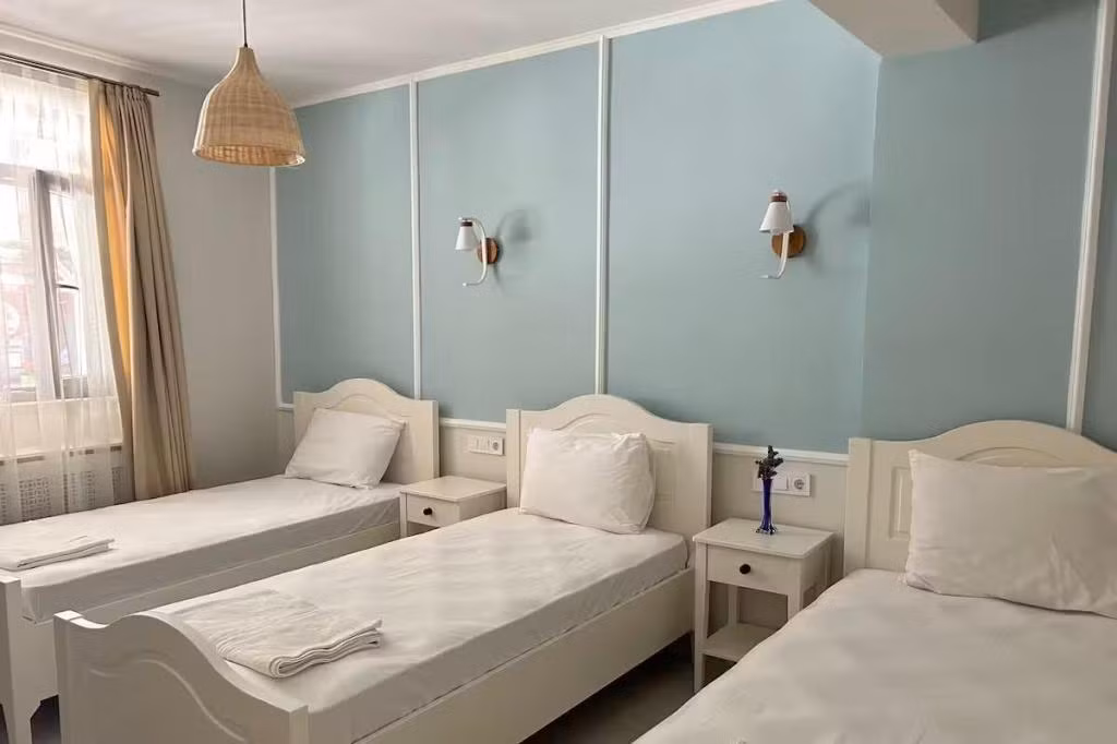 Begos Hotel — 3