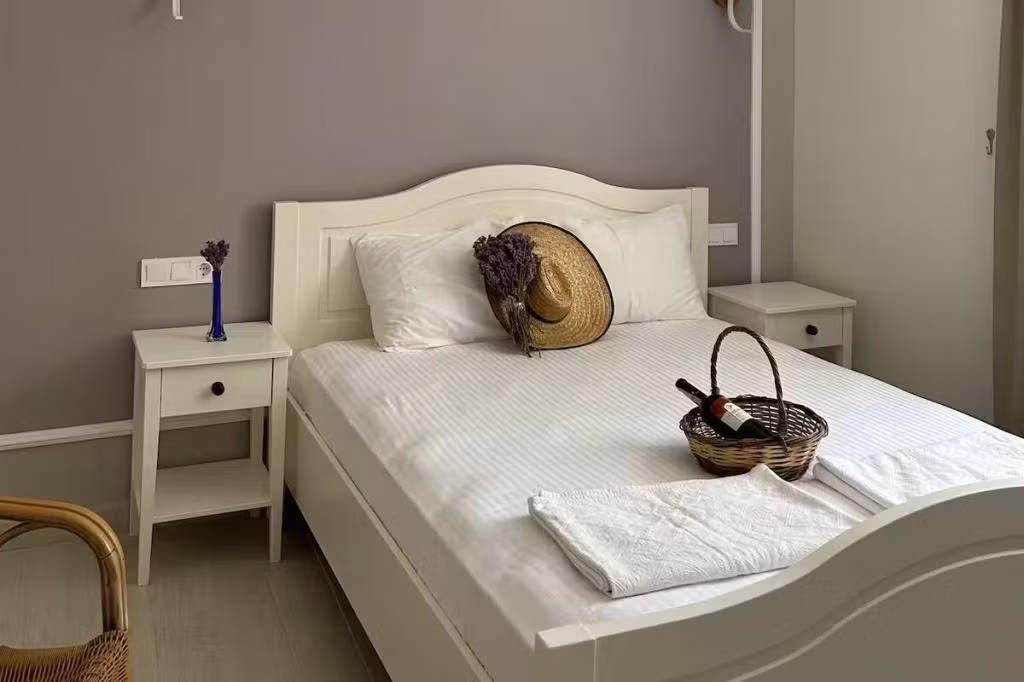 Begos Hotel — 7