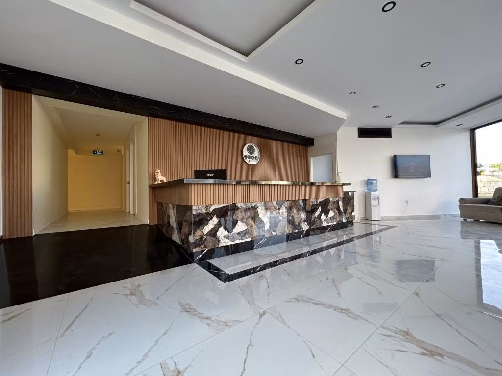 Bellissima Hotel — 8