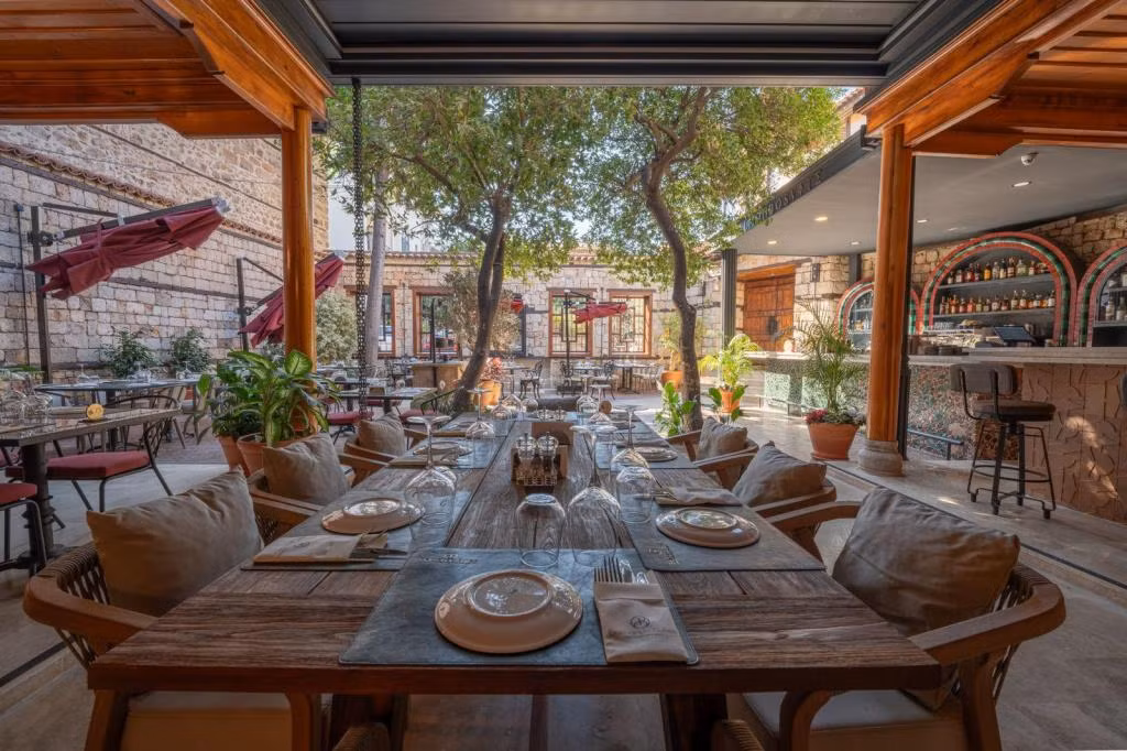 Belmondo Suites — 2