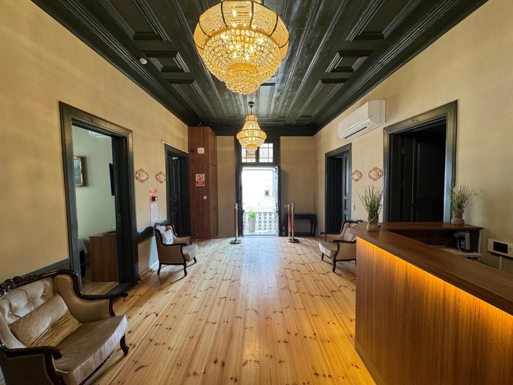 Bem Lion Inn — 7