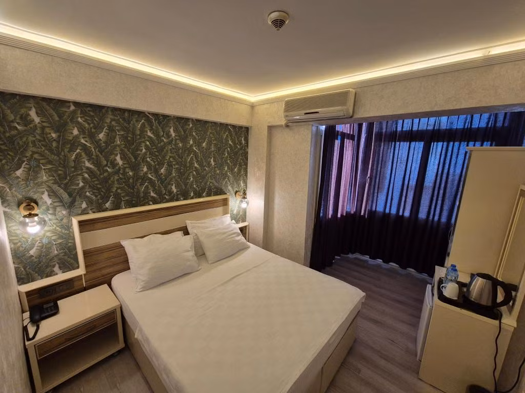 Best Smyrna Otel Kuşadası — 8
