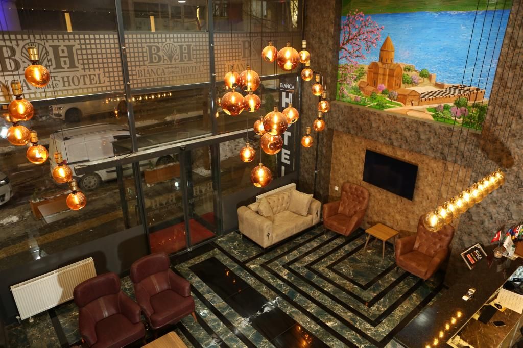 Bianca Hotel Van