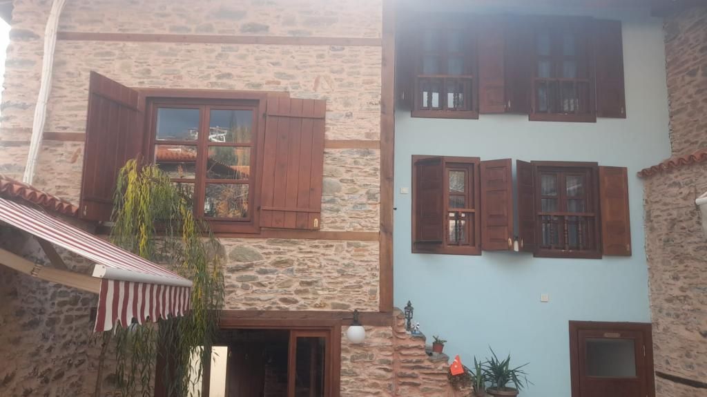 Birgi İzzet Efendi Taşkonak — 8