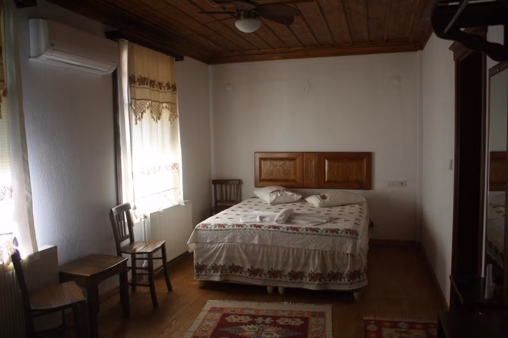 Birgi Çınaraltı Pansiyon — 7