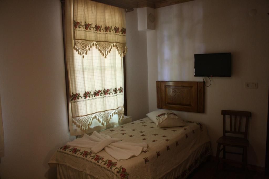 Birgi Çınaraltı Pansiyon — 9