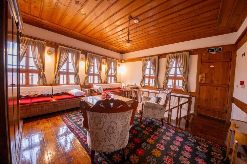 Birol Şengün Bağ Evi — 2