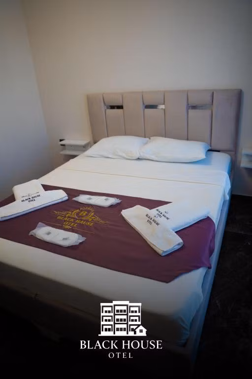 Black House Otel — 8