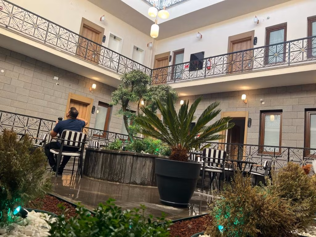 Blackhan Palace Hotel — 5