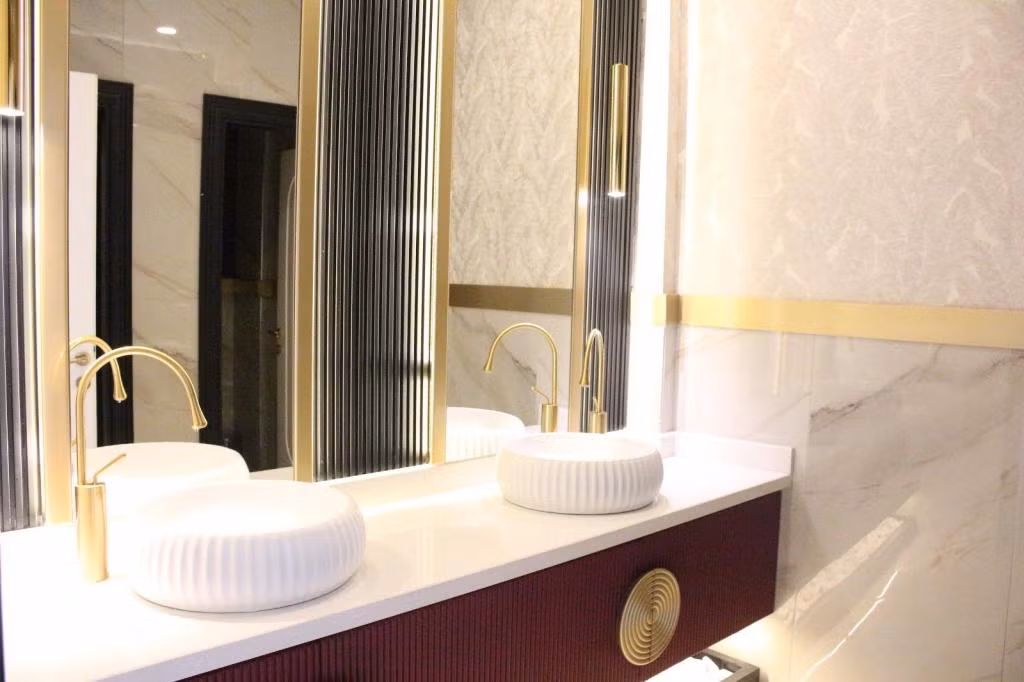 BLESS YOU HOTEL — 8