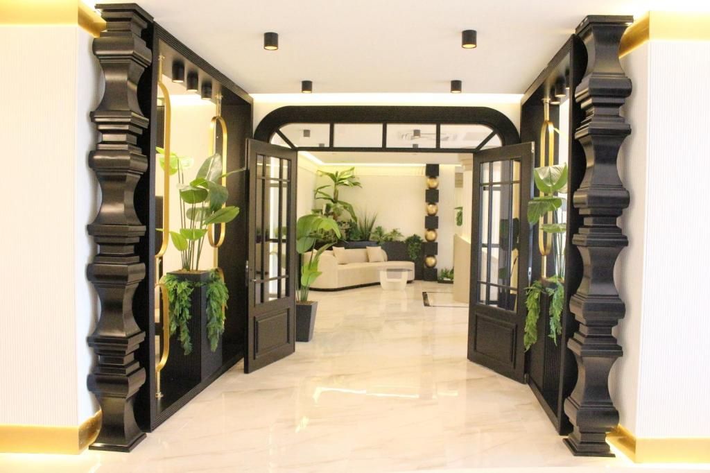 BLESS YOU HOTEL — 6