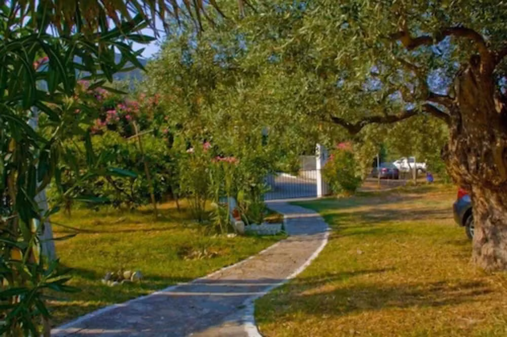 Blue Bay Beach Hotel — 8