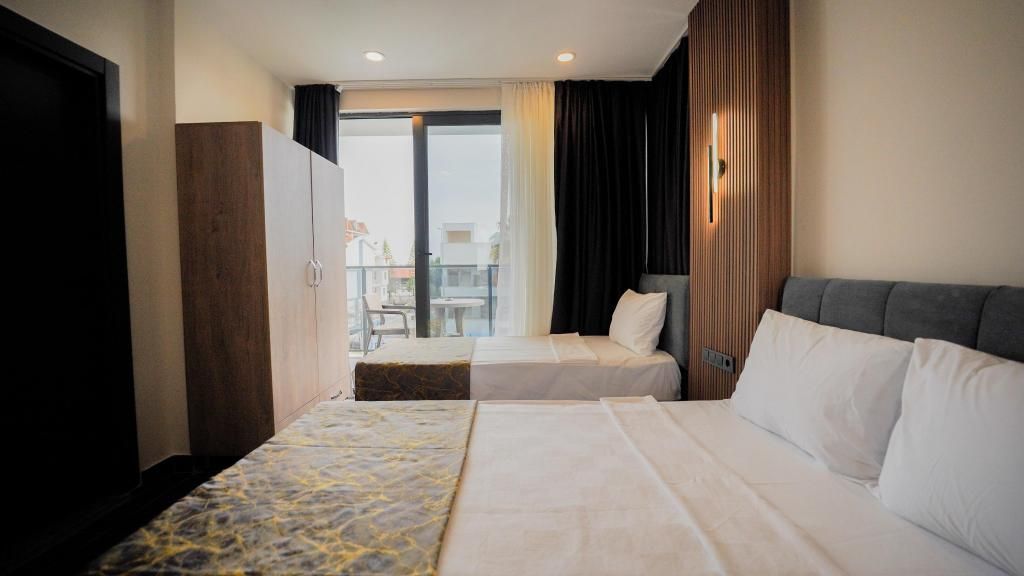 Blue Serenity Hotel +16 — 4