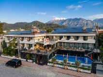 Britannia Hotel — 6