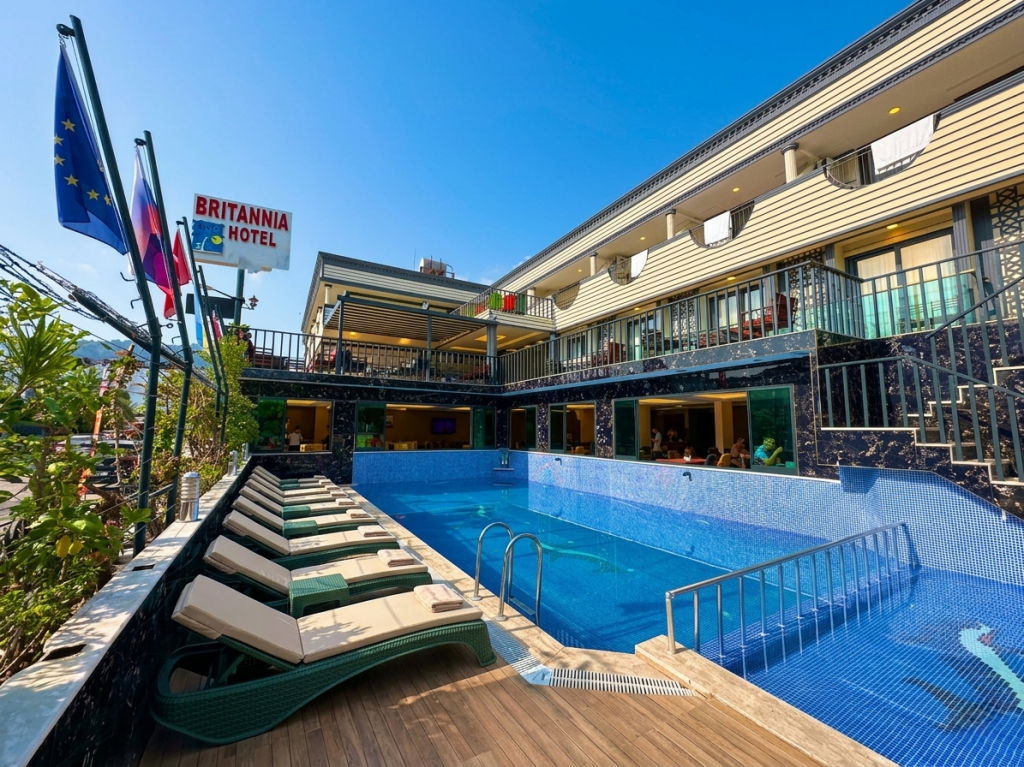 Britannia Hotel — 9