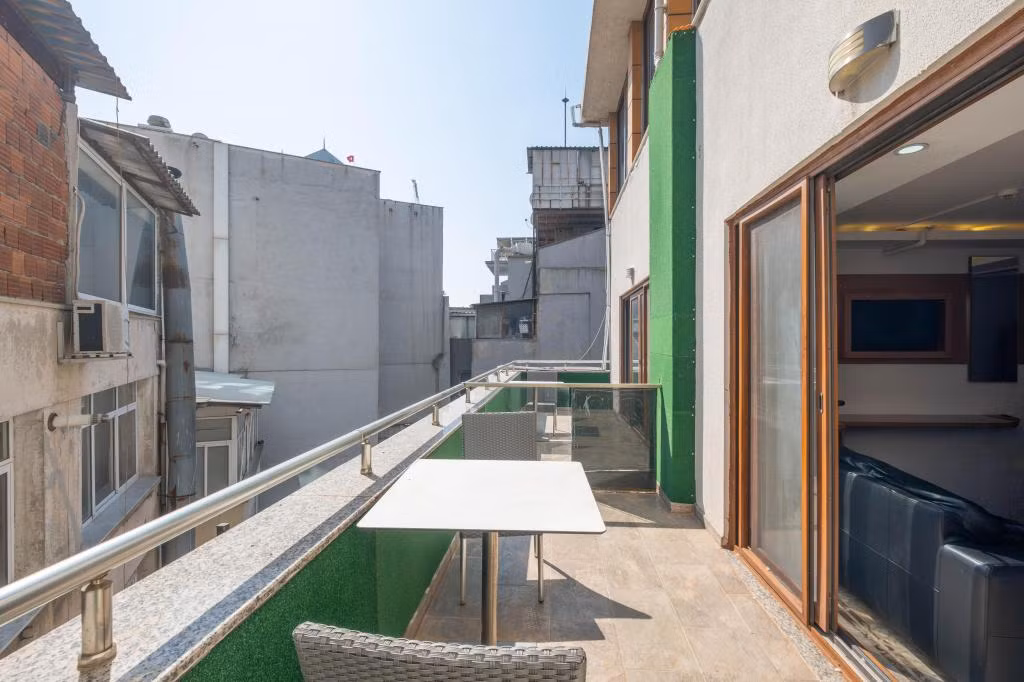 Bulvar Hotel İzmir — 9