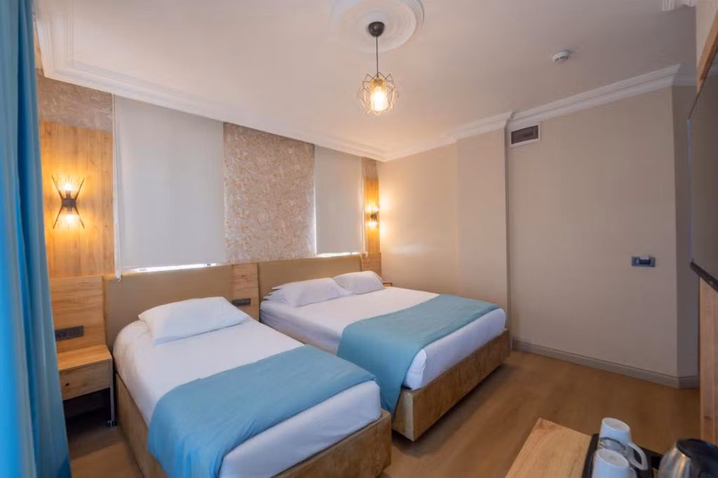 Coastline Orange Hotel — 9