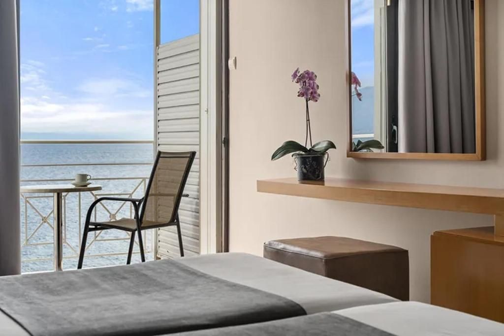 Calamos Family Club Beach Hotel — 2