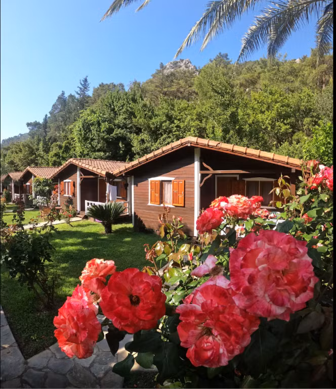 Canada Hotel ve Bungalows