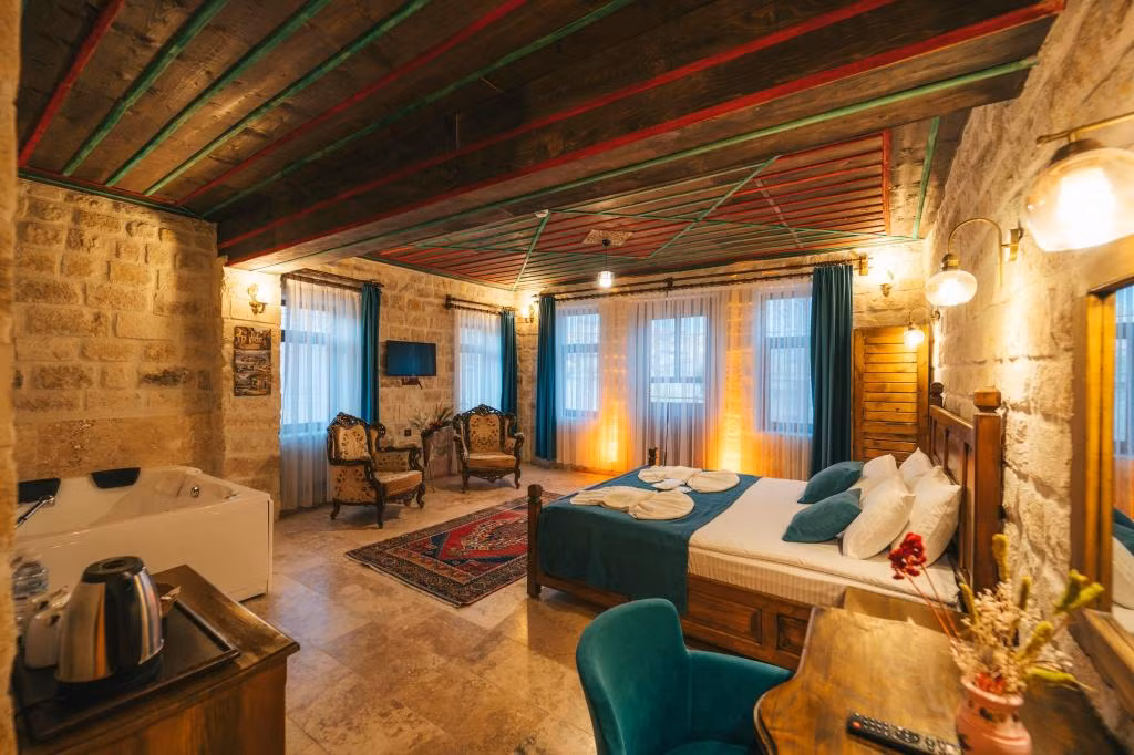 Cappatria Cave House — 6