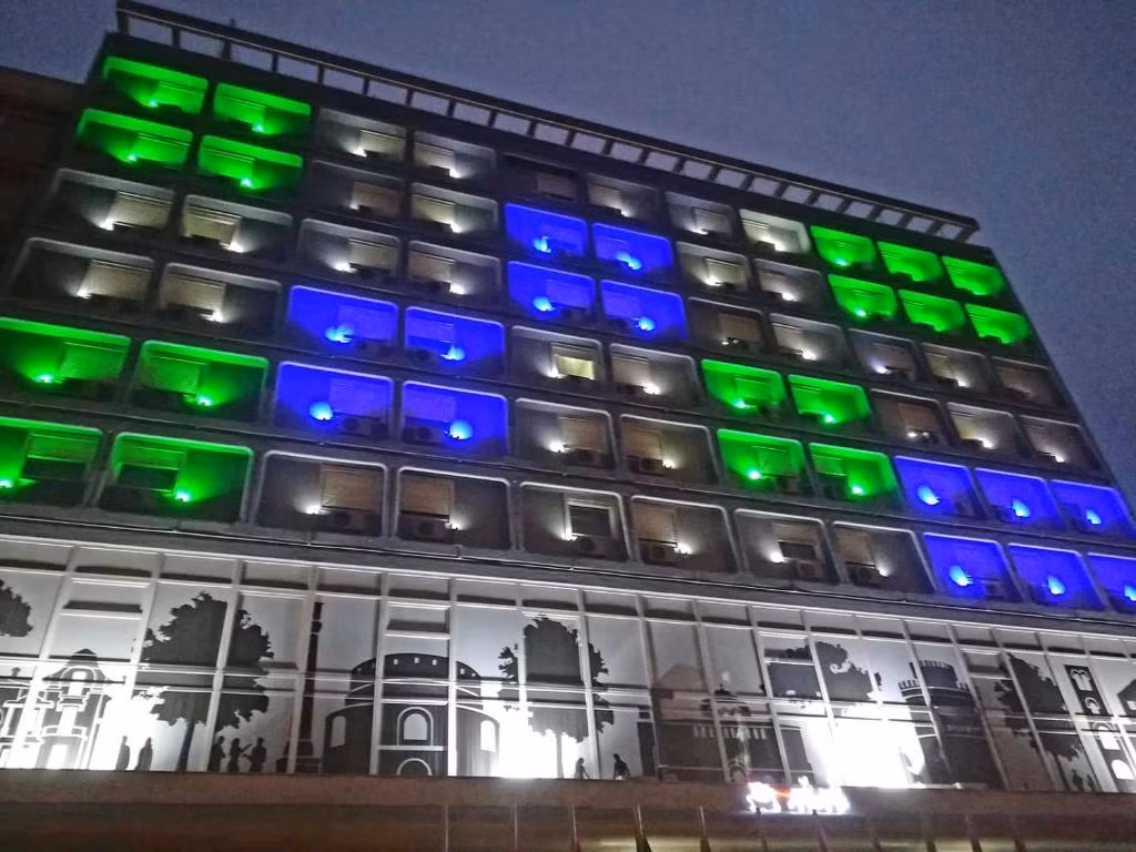 Capsis Hotel Thessaloniki — 8