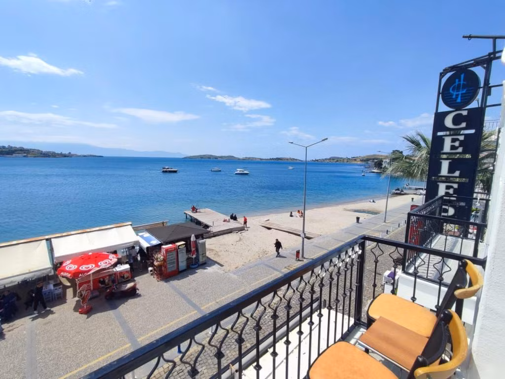 Celep Otel Foça