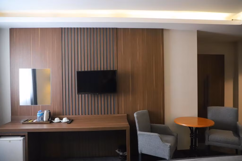 Cenas Otel — 2