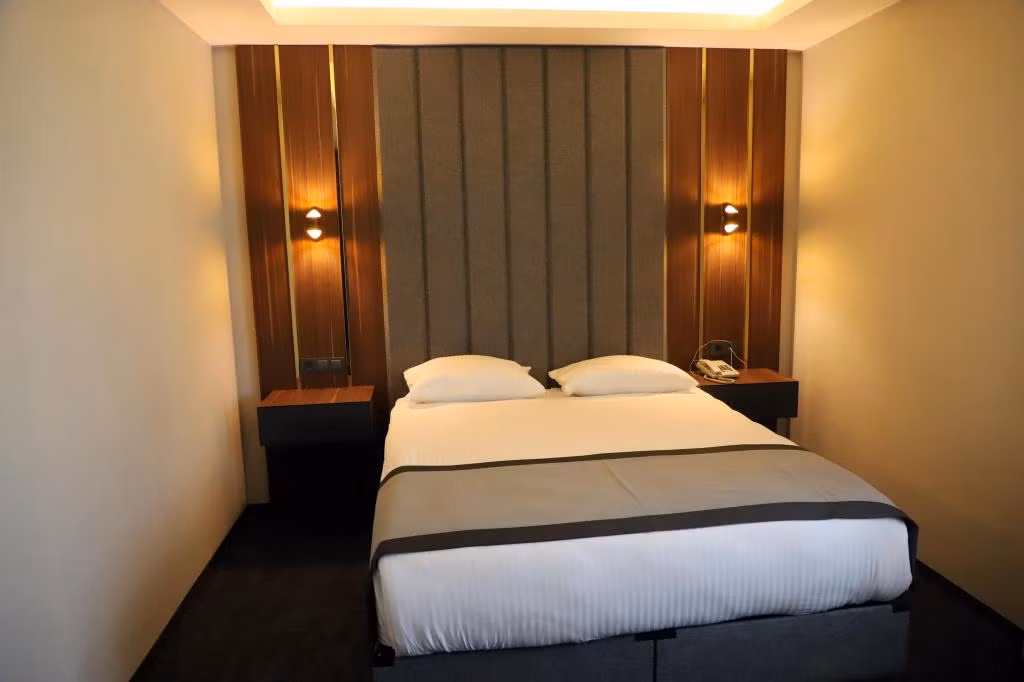 Cenas Otel — 7