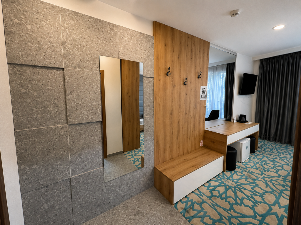 Citadel 360 Suites & Spa — 8