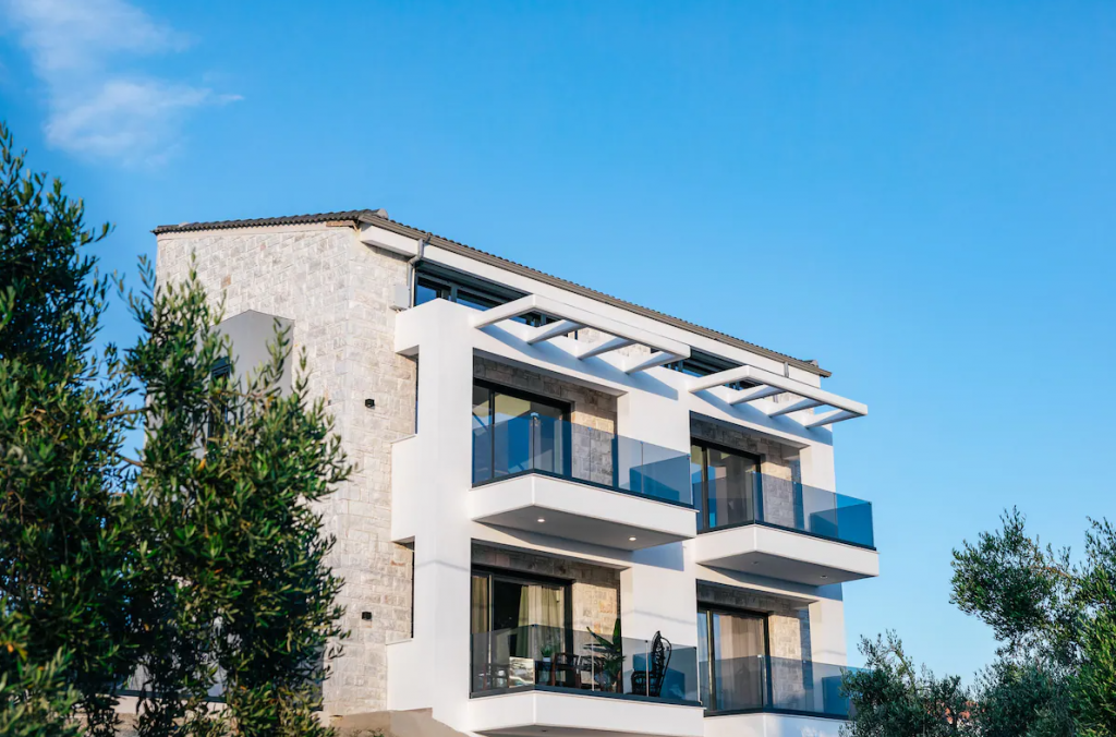 Cocooning Suites by Blue Carpet — 7