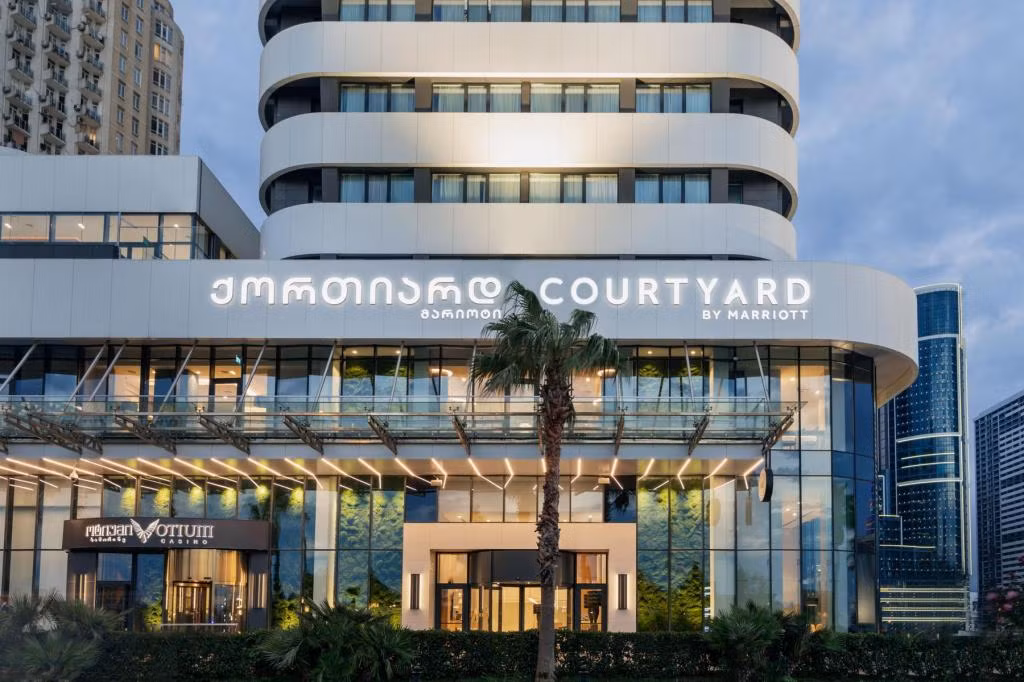 Courtyard by Marriott Batumi — 3