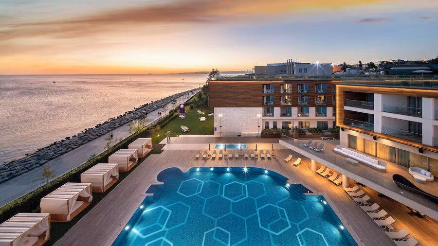 Crowne Plaza Istanbul Florya — 2
