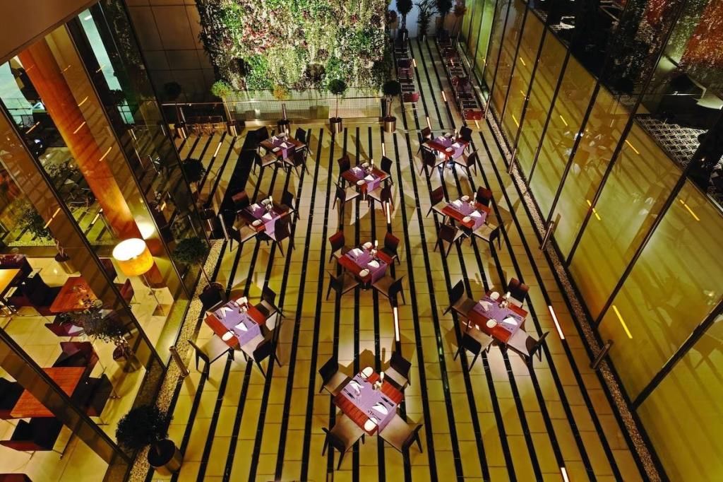 Crowne Plaza Istanbul-Harbiye — 4