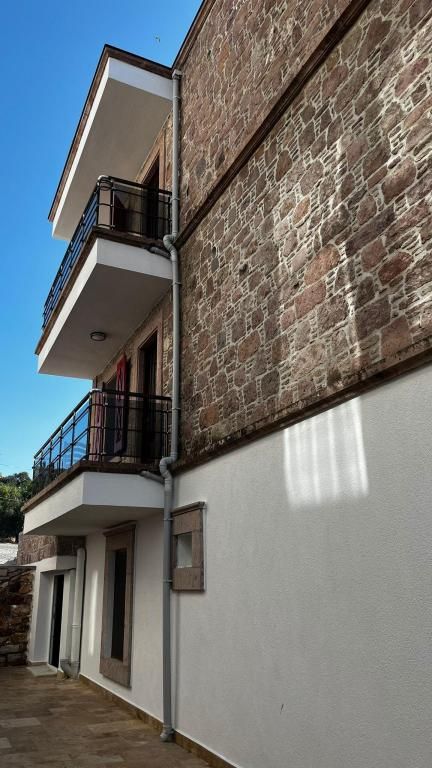 Cunda Esin — 8