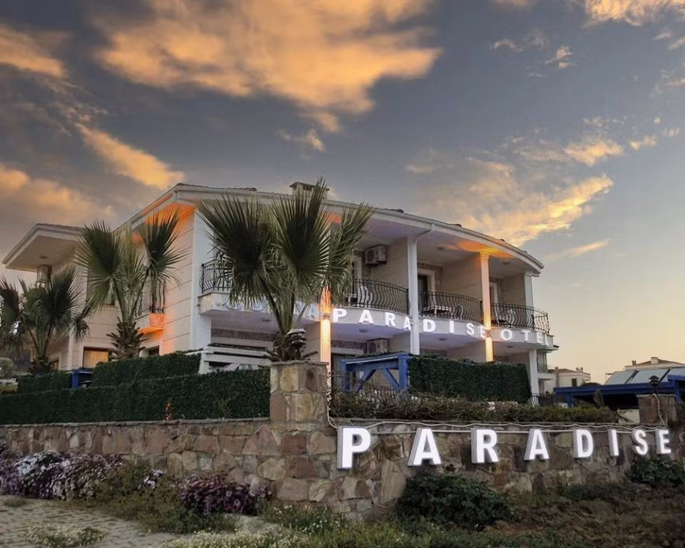 Cunda Paradise Otel — 2