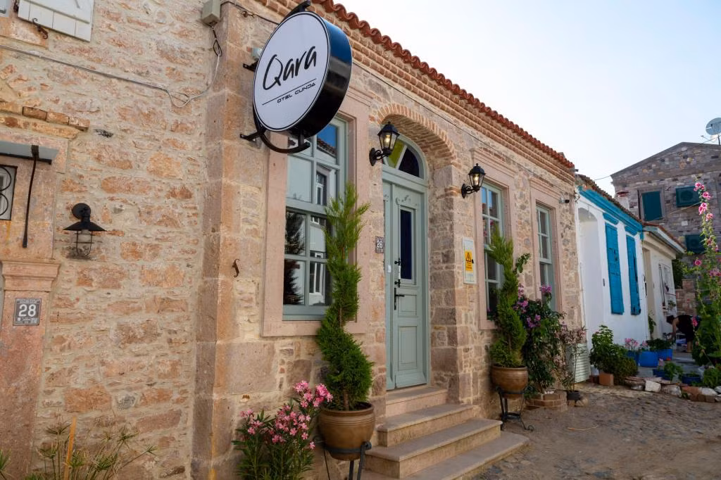 Cunda Qara — 6