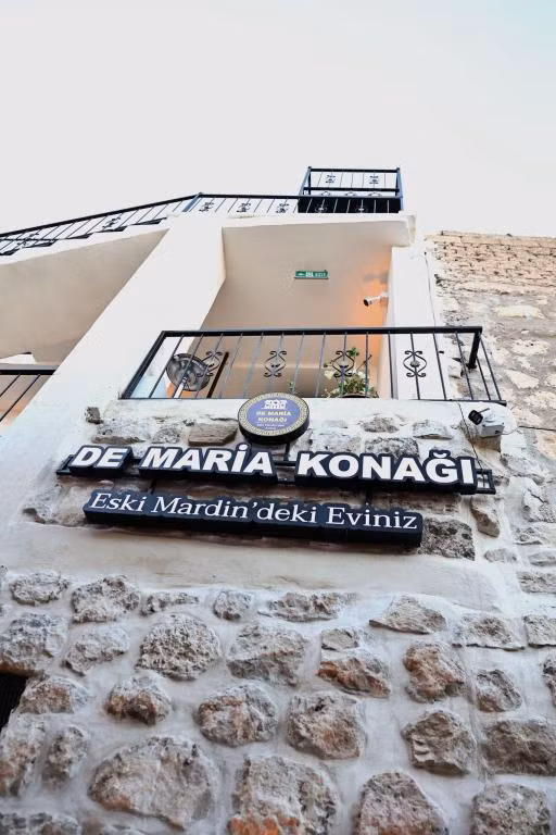 De Maria Konağı — 3