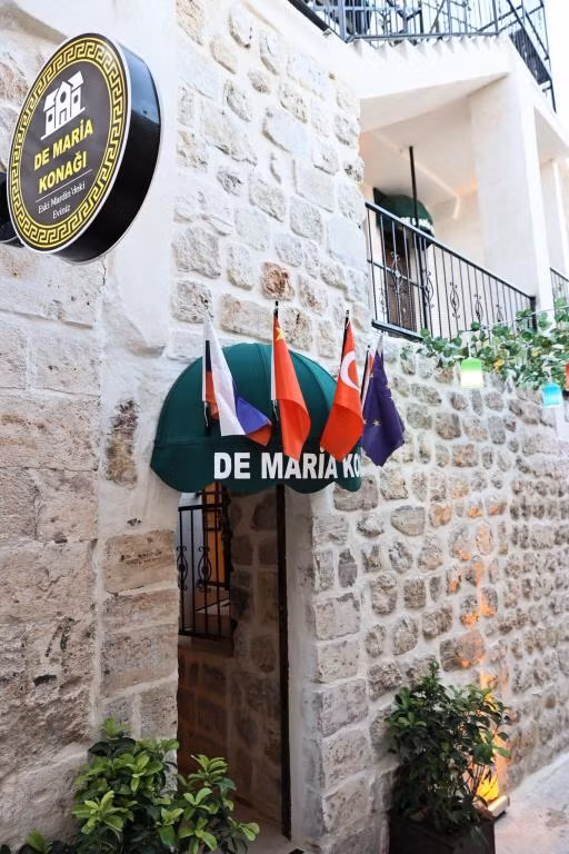 De Maria Konağı — 4