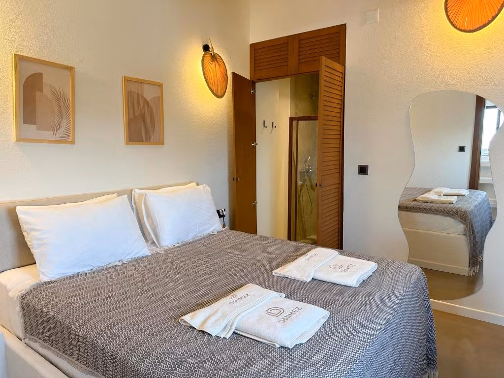 Dönmez Otel Urla — 3