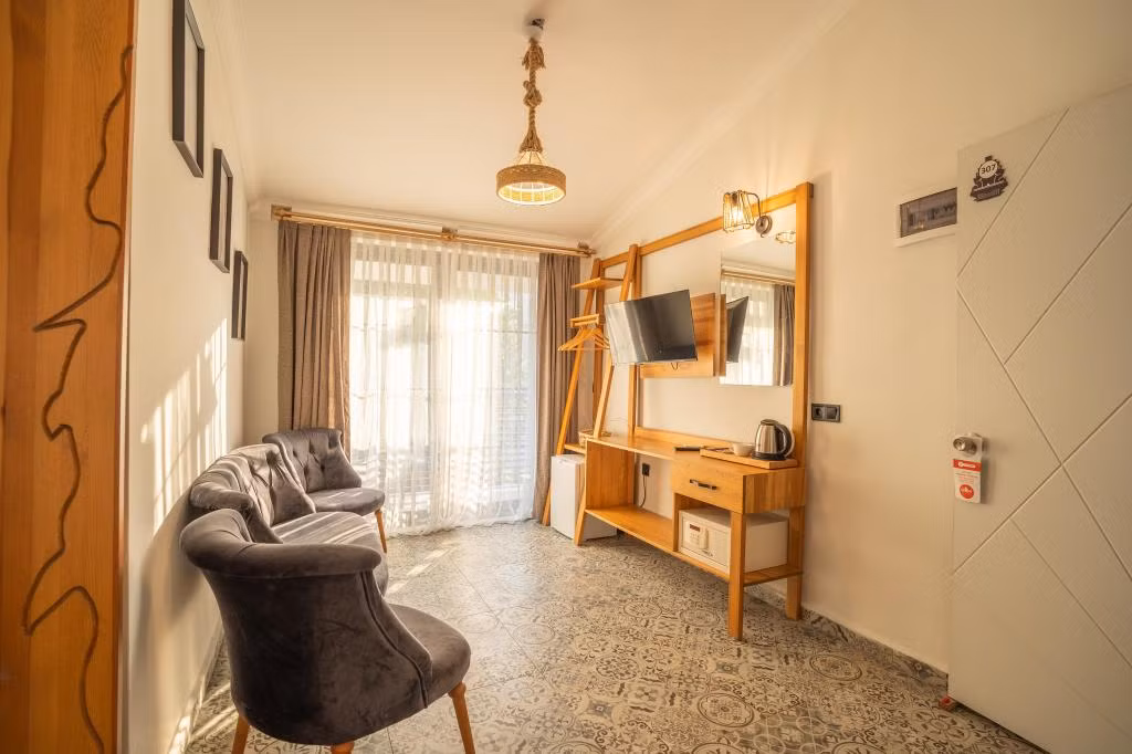Jasmine Marmaris — 5