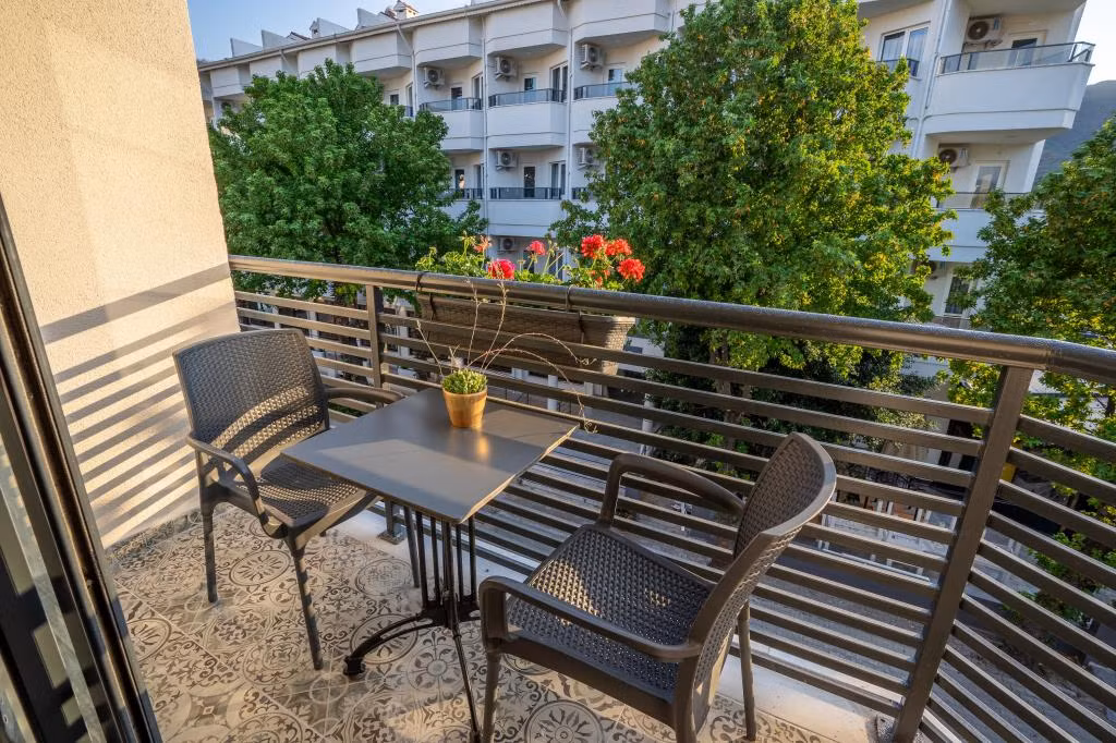 Jasmine Marmaris — 8