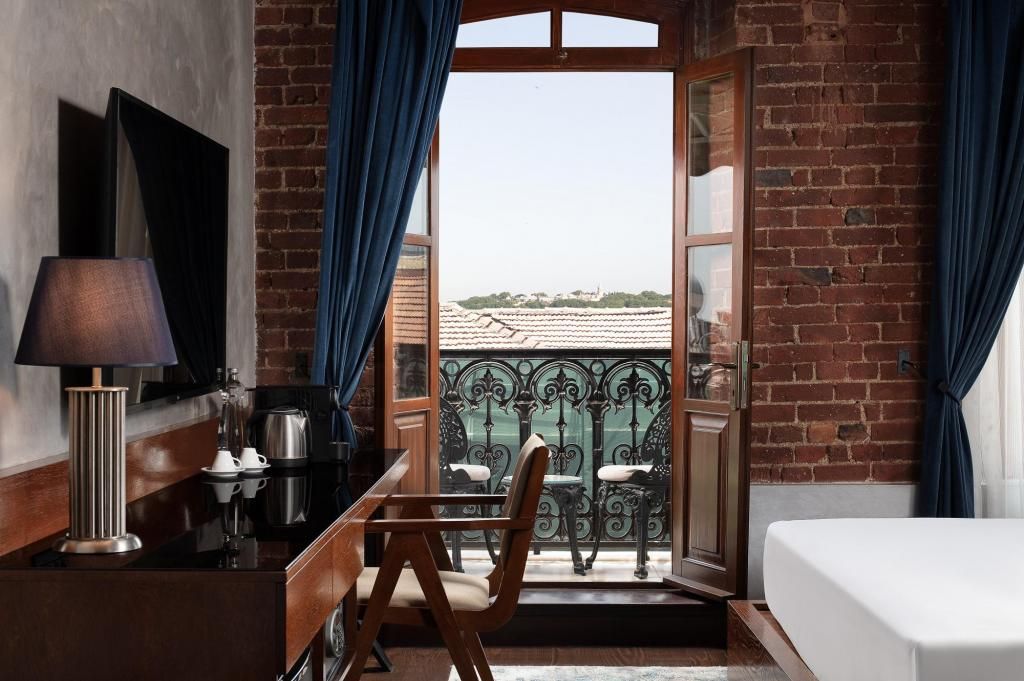 DeCamondo Galata, a Tribute Portfolio Hotel  — 8