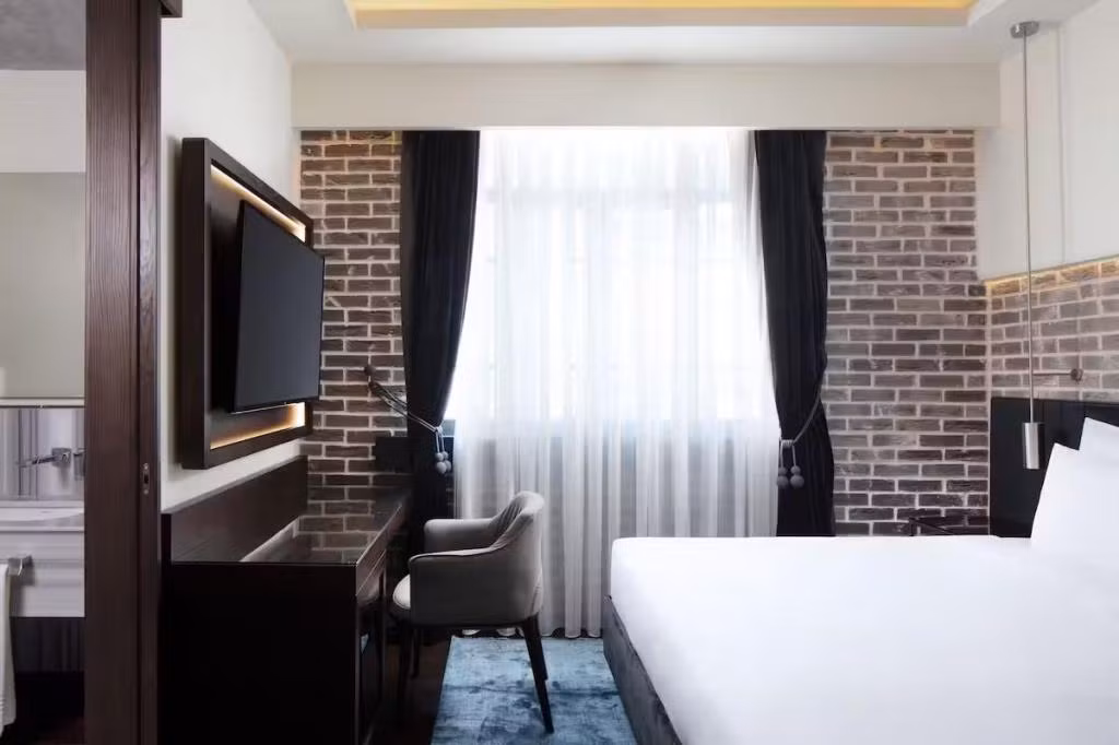 DeCamondo Galata, a Tribute Portfolio Hotel  — 7