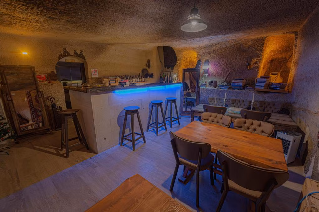 Deep Cave House — 4