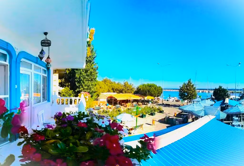 Deniz Kızı Otel Küçükkuyu — 2