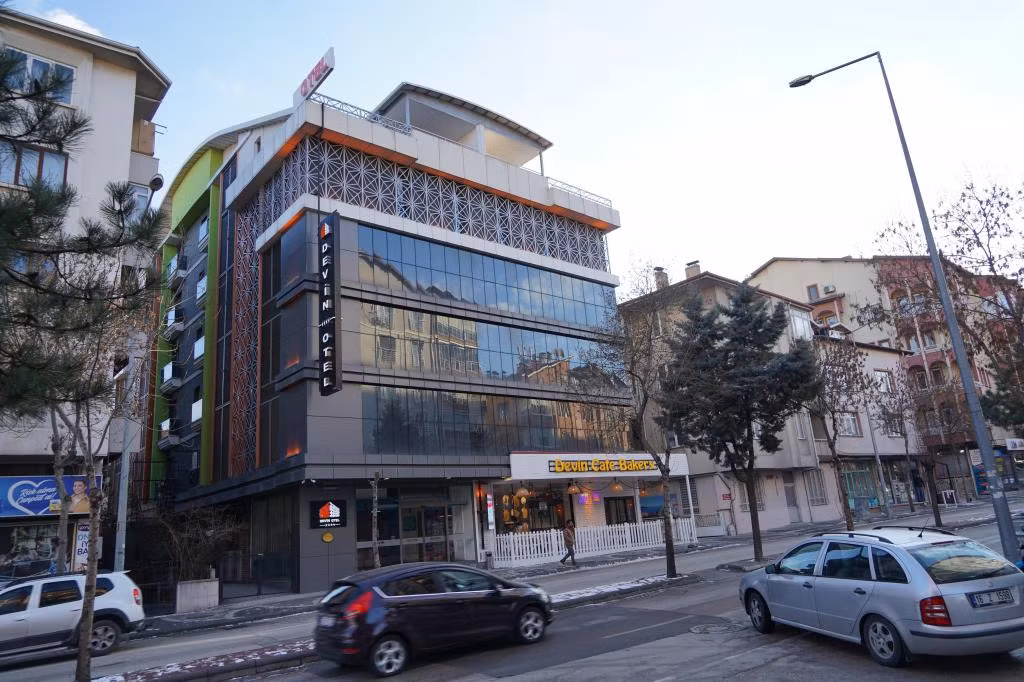 Devin Otel — 2